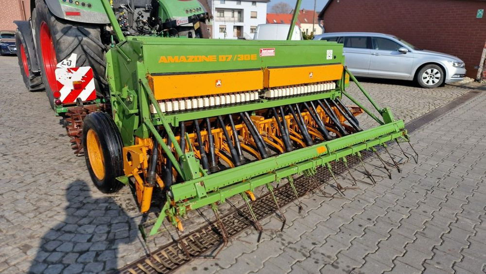Amazone Agregat uprawowo siewny  AMAZONE D7/30E + Kotte 3m