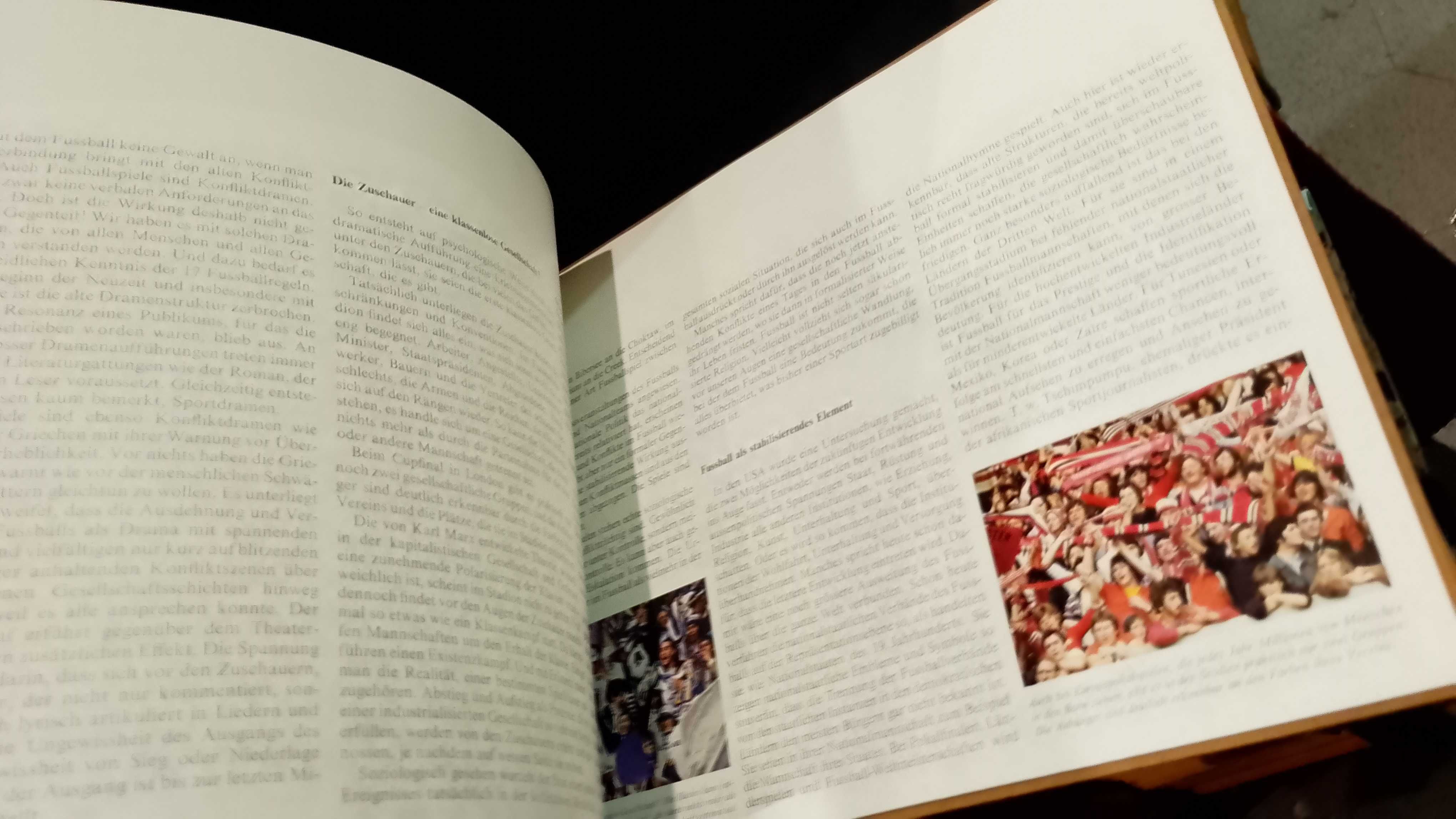 25 Jahre UEFA - Livro de Aniversário.  UEFA