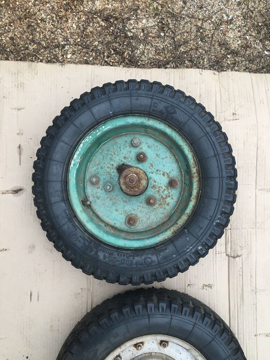 Колесо 4.00-10 в сборе с диском