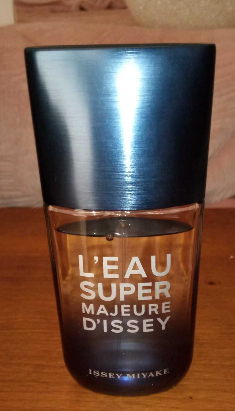 Perfume Issey Miyake - L'Eau Super Majeure