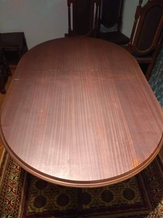 Mesa mais seis cadeiras