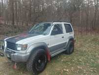 Mitsubishi pajero 2