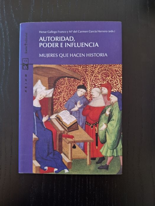 Vários livros sobre história da mulher