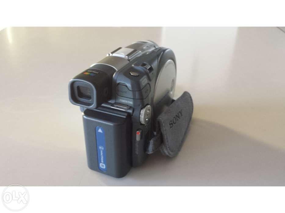 Câmera video Sony Handycam DCR-DVD 201 Como Nova, IRREPREENSÍVEL