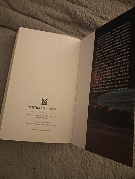 Vendo livro de Stephen King " MAIS SOMBRIO"