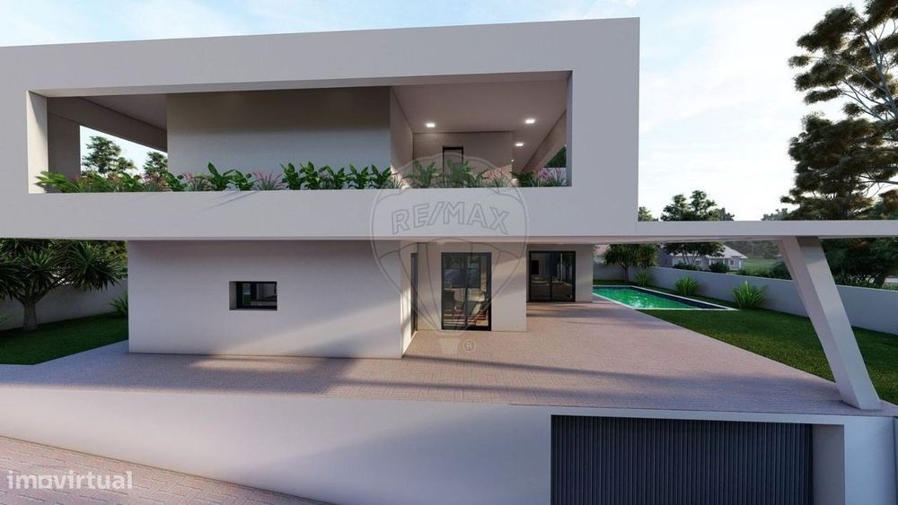 Moradia T4 para venda