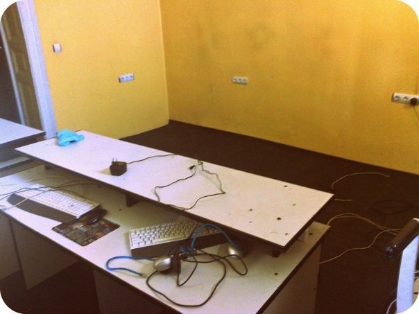 Стіл письмовий офісний 1600х700 торг