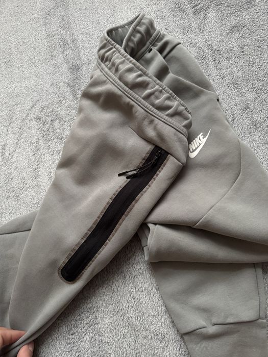 Штани nike tech fleece