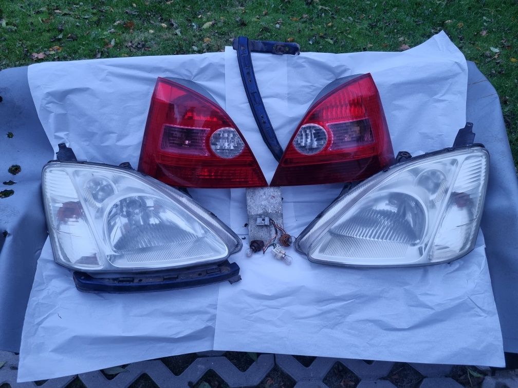 Honda Civic VII jazz reflektor lampa prawa lewa