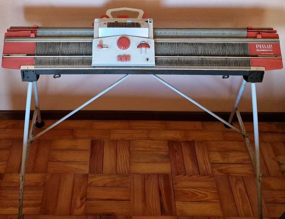 Máquina de tricotar