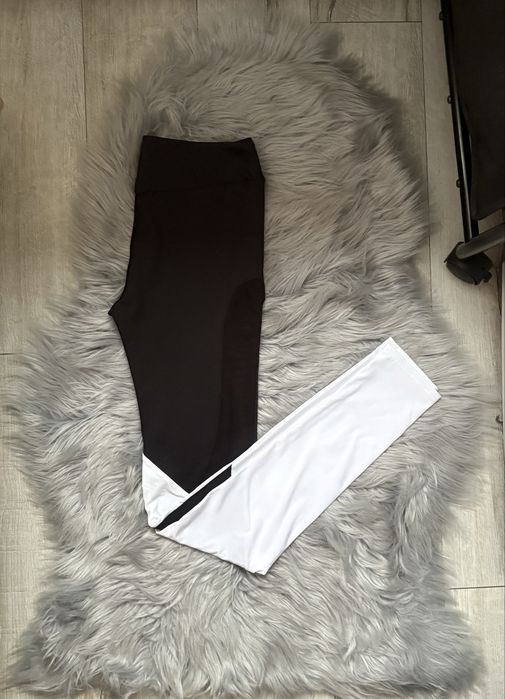 Legginsy sportowe Gym Glamour M czarno-białe – elastyczne i wygodne!