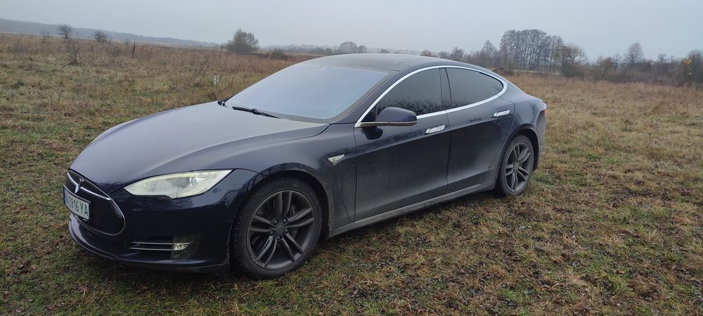Продам Tеслу S 2014рік,ОБМІН