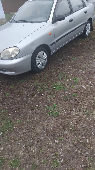 Автомобіль Lanos deo