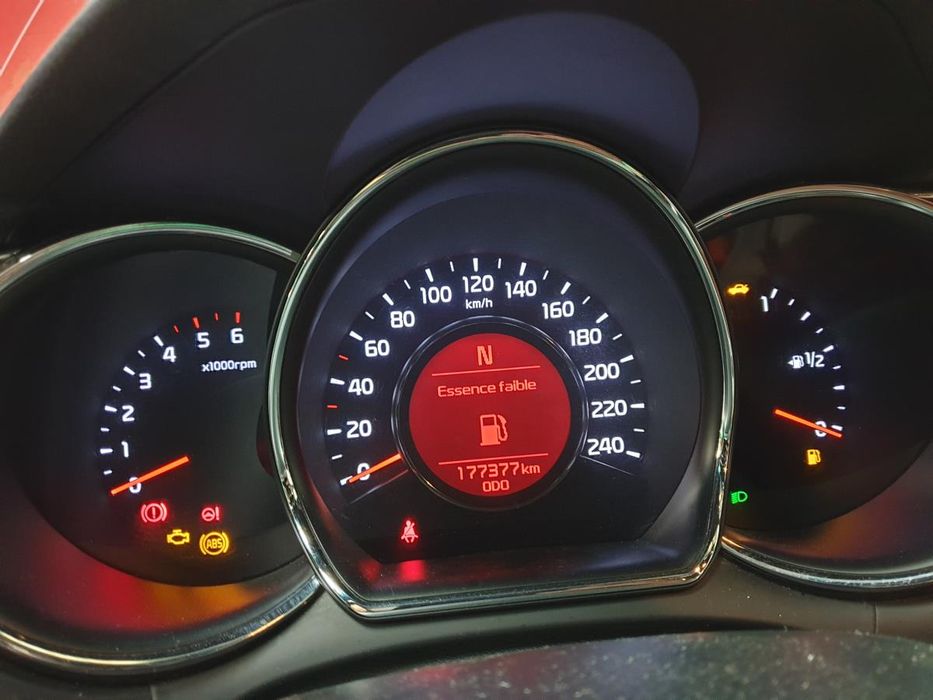 Quadrante / painel de instrumentos KIA Ceed Sportswagon (JD)