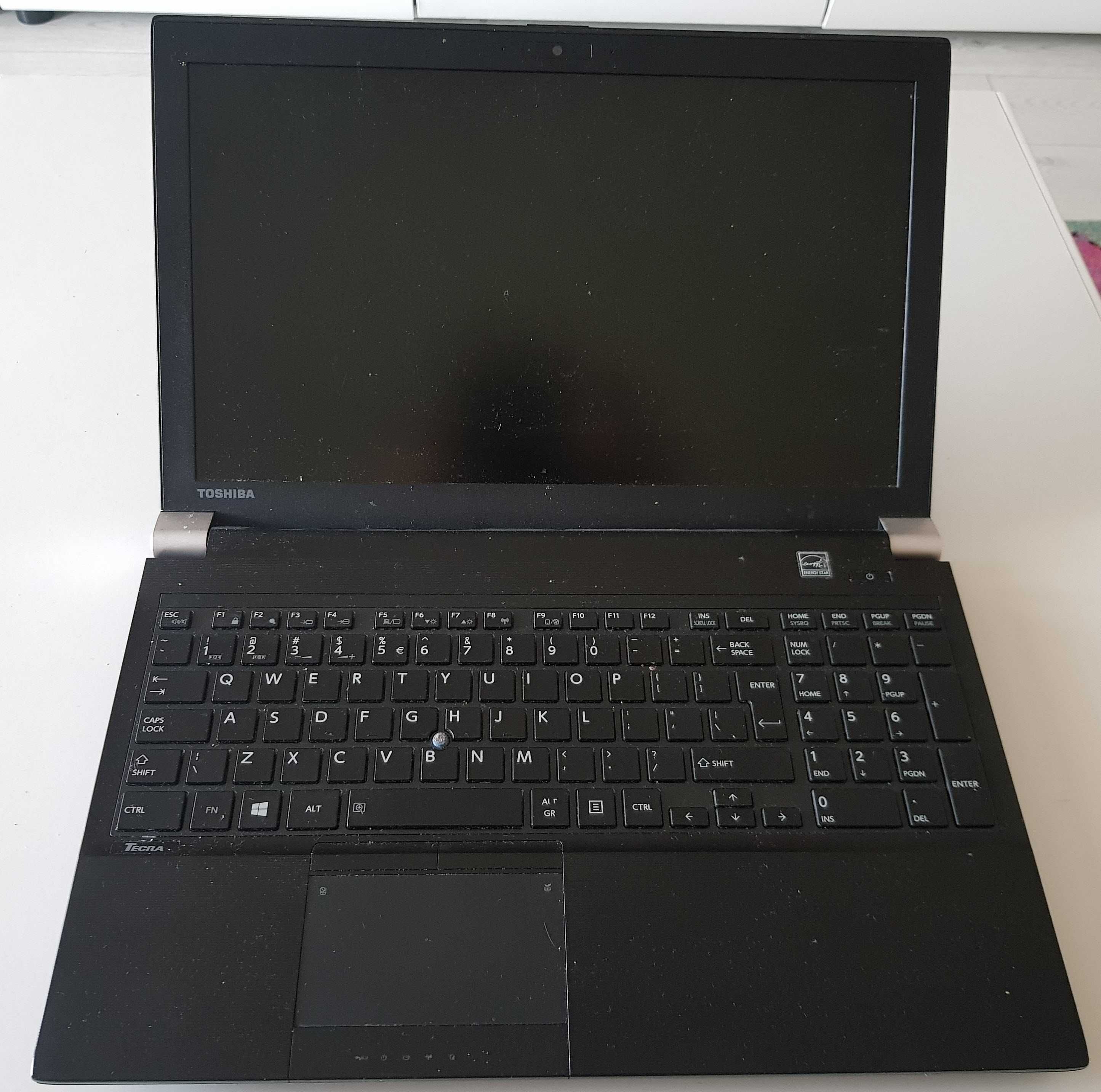 Toshiba TECRA A50-A-10H. Bez dysku