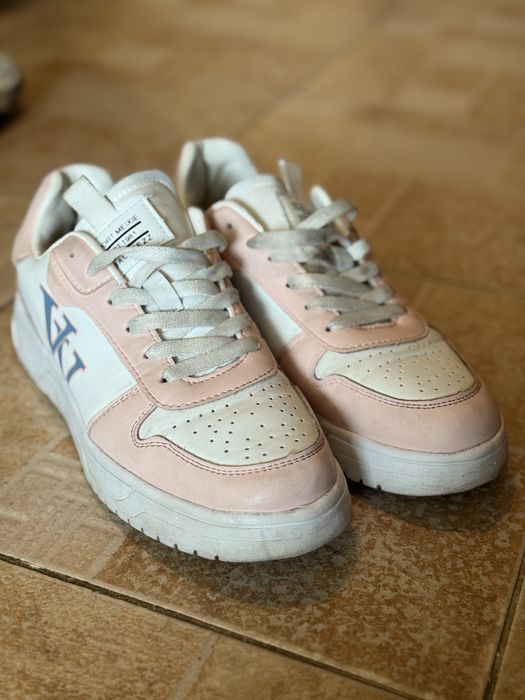 Кроссовки женские/кроссівки жіночі/адідас/нью беланс/томі хілфігер