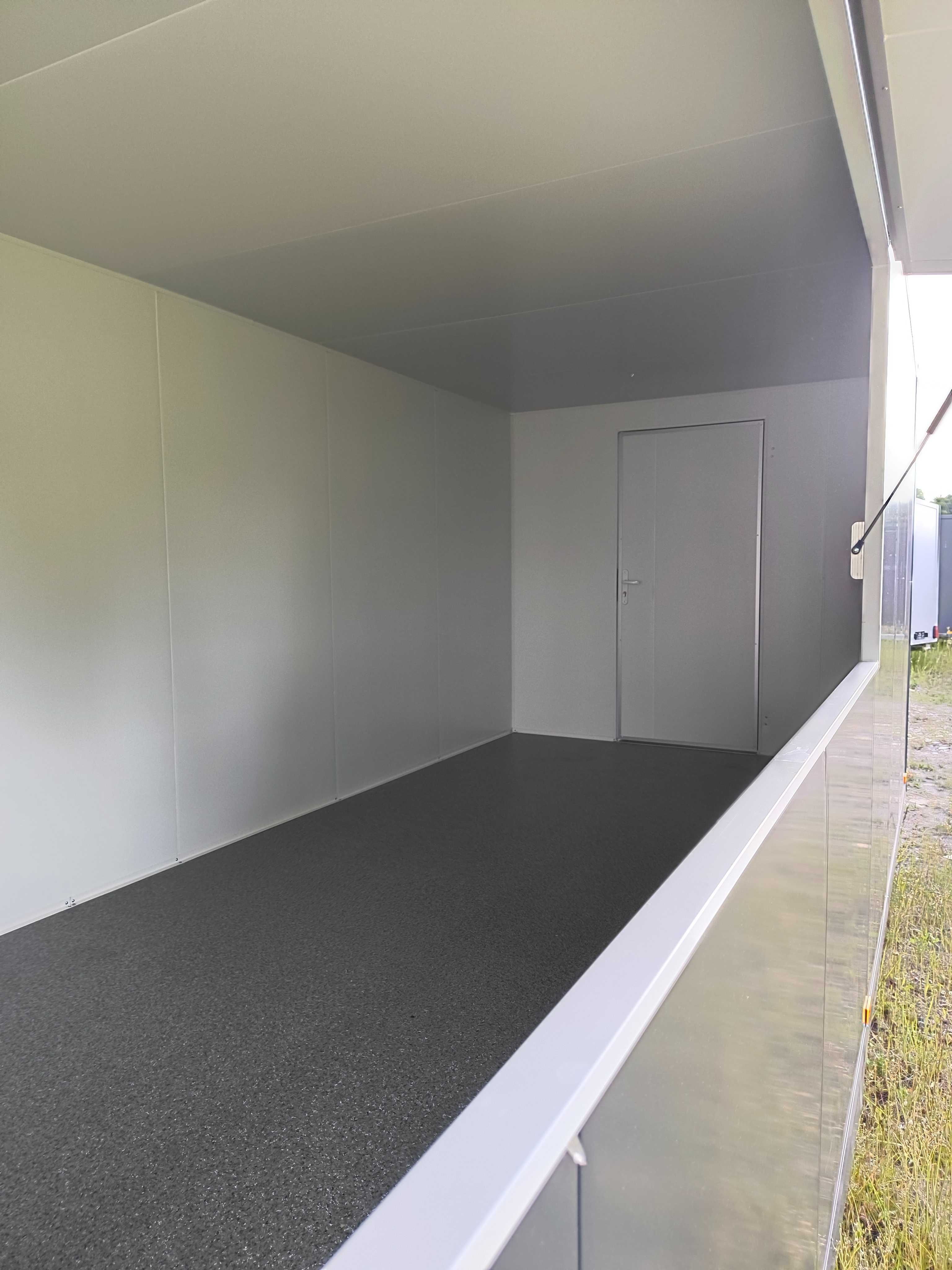 - PRZYCZEPA gastronomiczna - 6m x 2,5 m - 2 osie - dostępna NA PLACU -