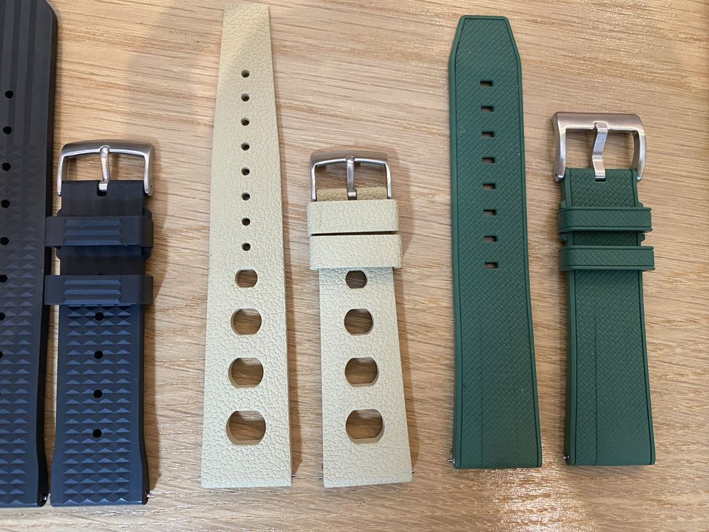 Braceletes em Borracha Novas - Tamanho 22mm