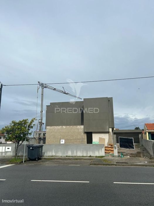 Moradia T4 em Construção – Santa Joana, Aveiro