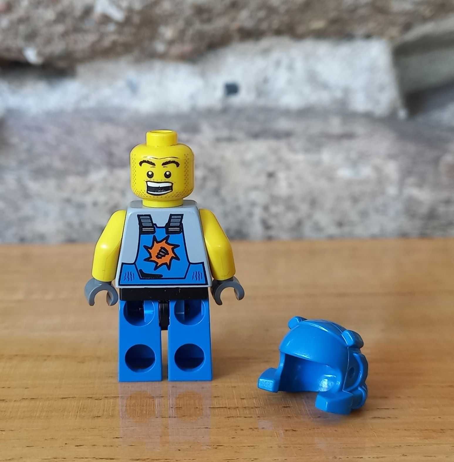 Lego Power Miners - Minifigurka pm006 - Power Miner