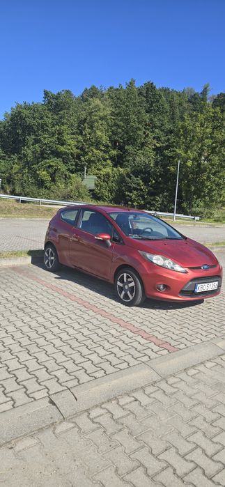 Ford Fiesta 1.4 TDCI -2009- 176 000km 2 komplety kół