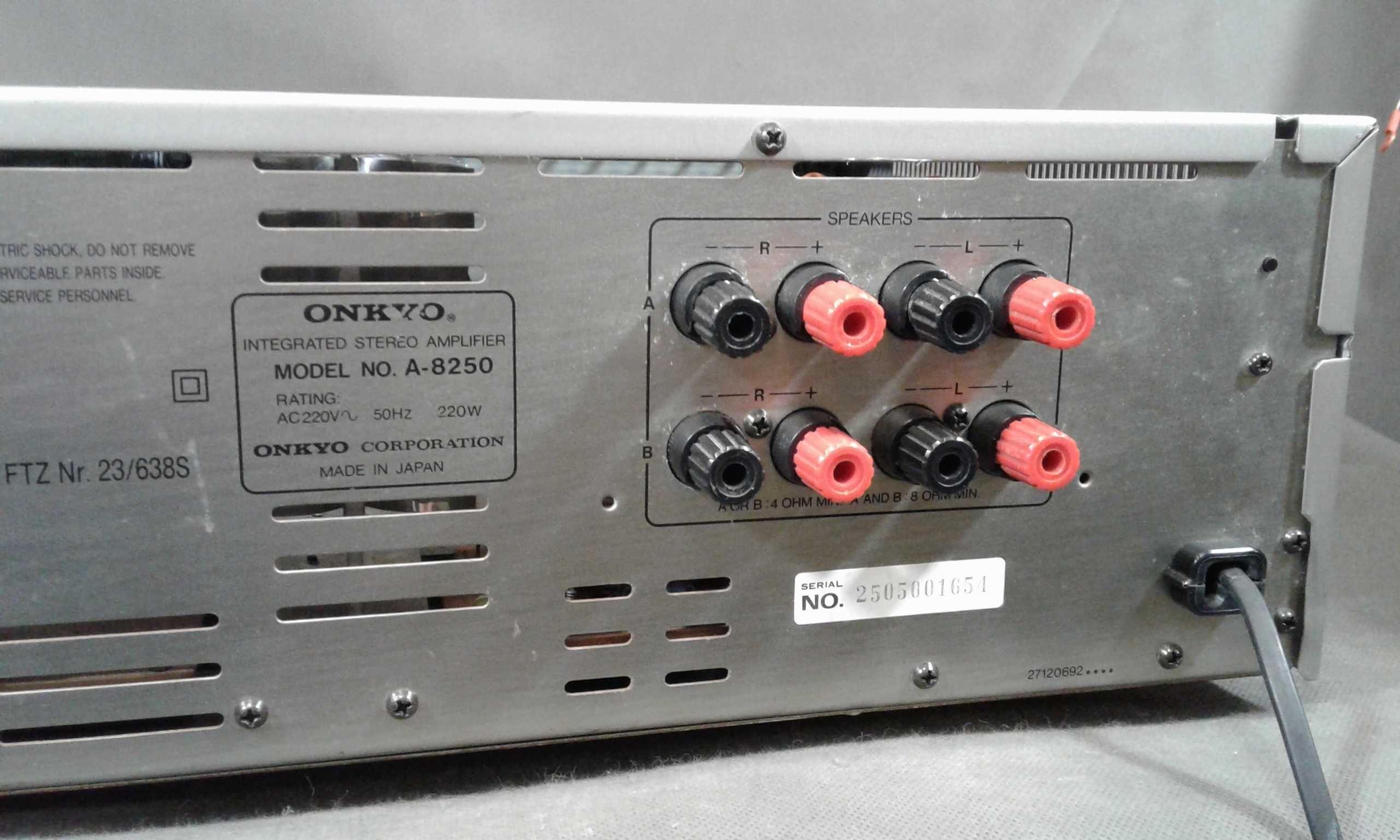 ONKYO A-8250 wzmacniacz stereo