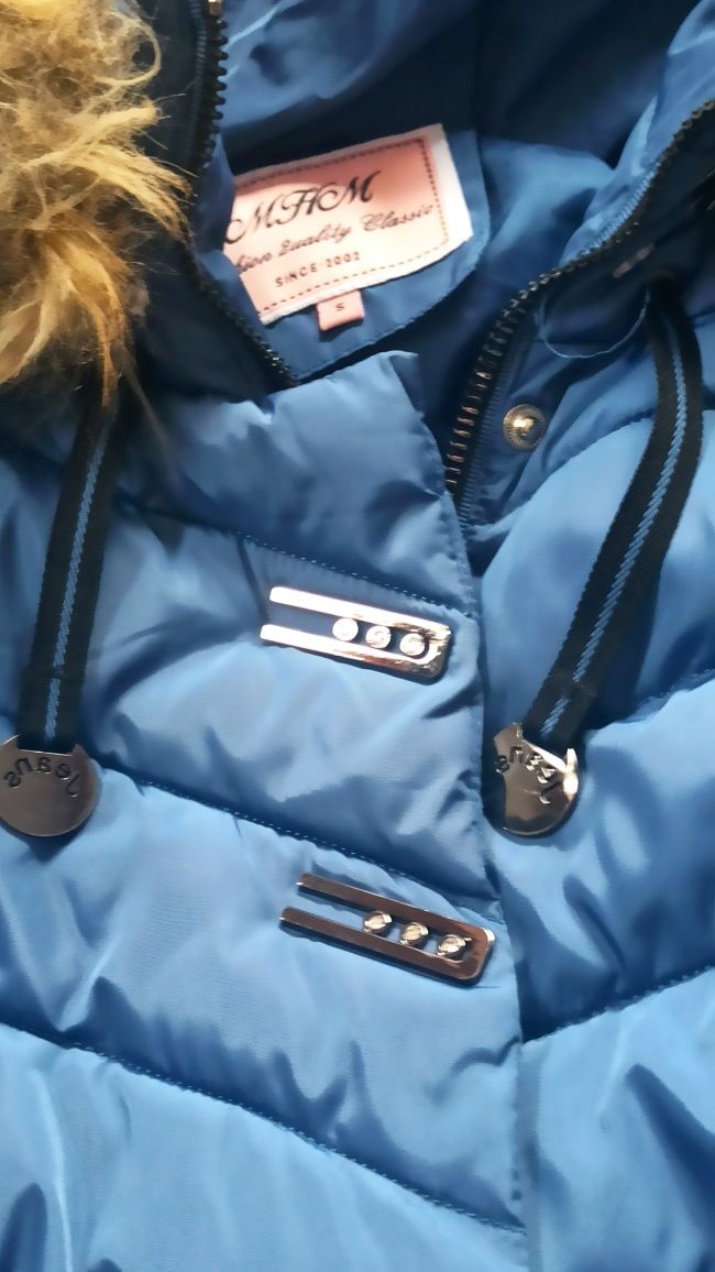 Pikowana kurtka damska zimowa niebieska