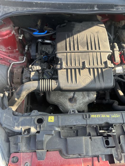 Розбирається фіат добло 2008