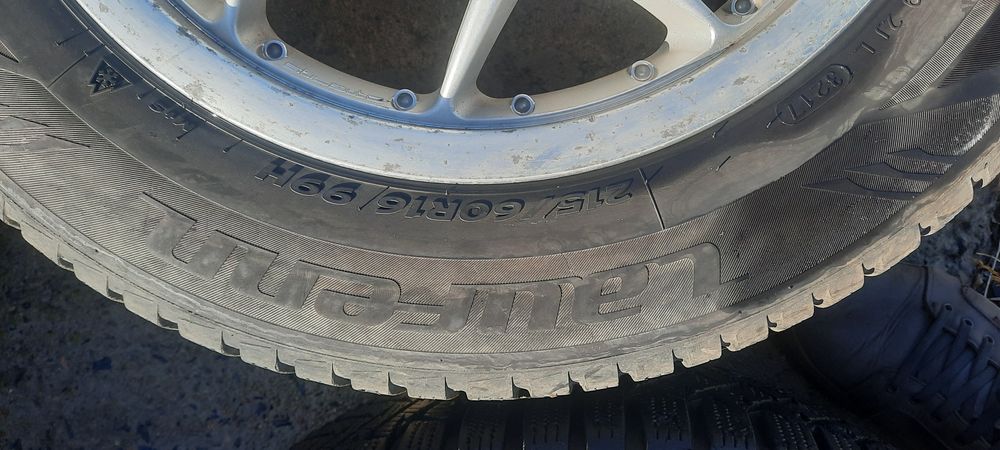 Продам резину с дисками 215/60 R16