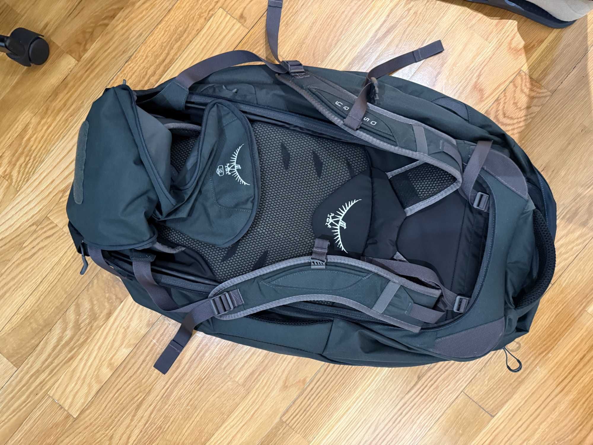 Mochila de Viagem Osprey Farpoint 80L - Como Nova!