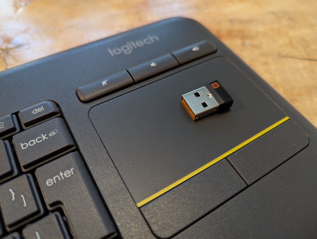 Klawiatura bezprzewodowa Logitech K400 Plus K400+
