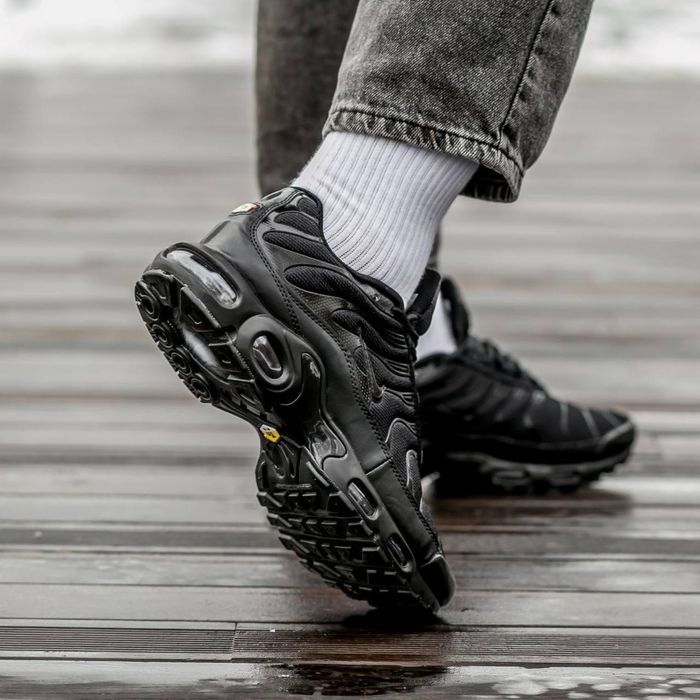 Кросівки чоловічі Nike Air Max Plus TN Full Black Найк Аір Макс ТН