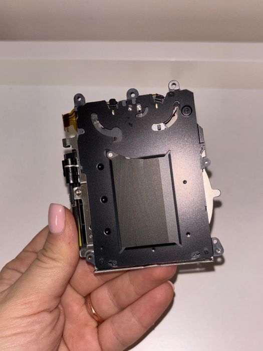 Затвор на Canon eos r оригінал