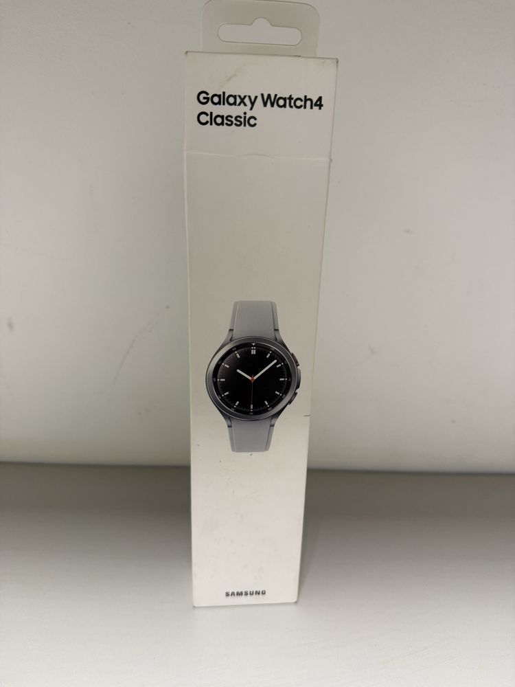Смарт годинник (smart watch) Samsung Galaxy Watch 4 Classic