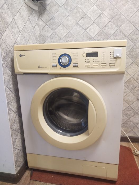 Продам бу пральну машину в гарному стані