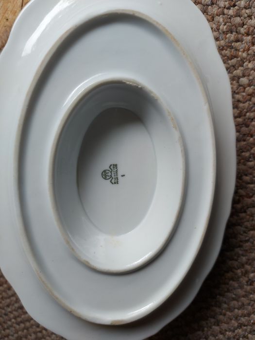 Porcelana walbrzych, duży mlecznik i sosjerka