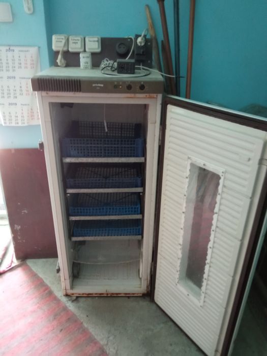 Інкубатор саморобний