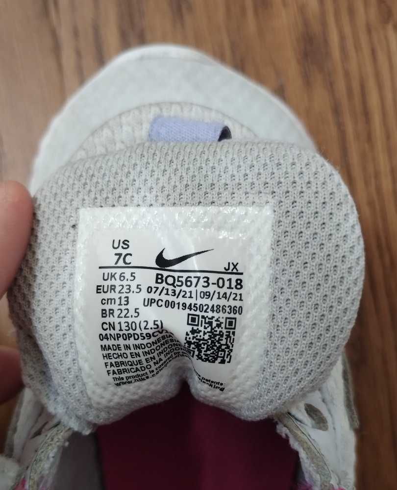 Buty dziecięce Nike Revolution 5, rozmiar 23.5 / 7C