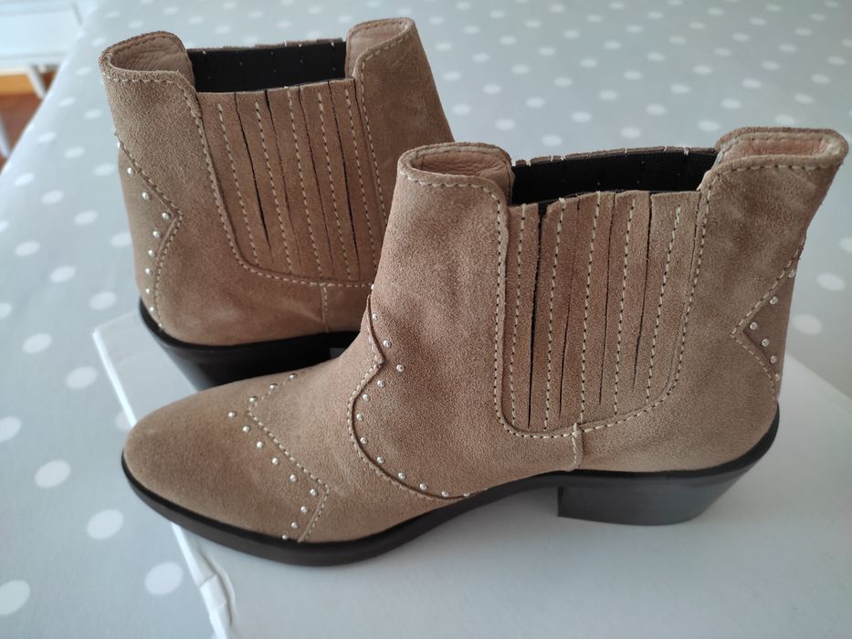 Botins camurça Taupe NOVOS