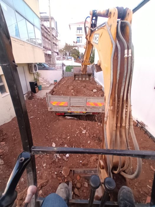 Serviços de mini giratoria