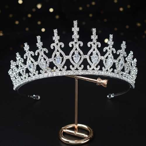 Tiaras e Coroas para Noivas. Varios modelos Acessórios Cabelo.