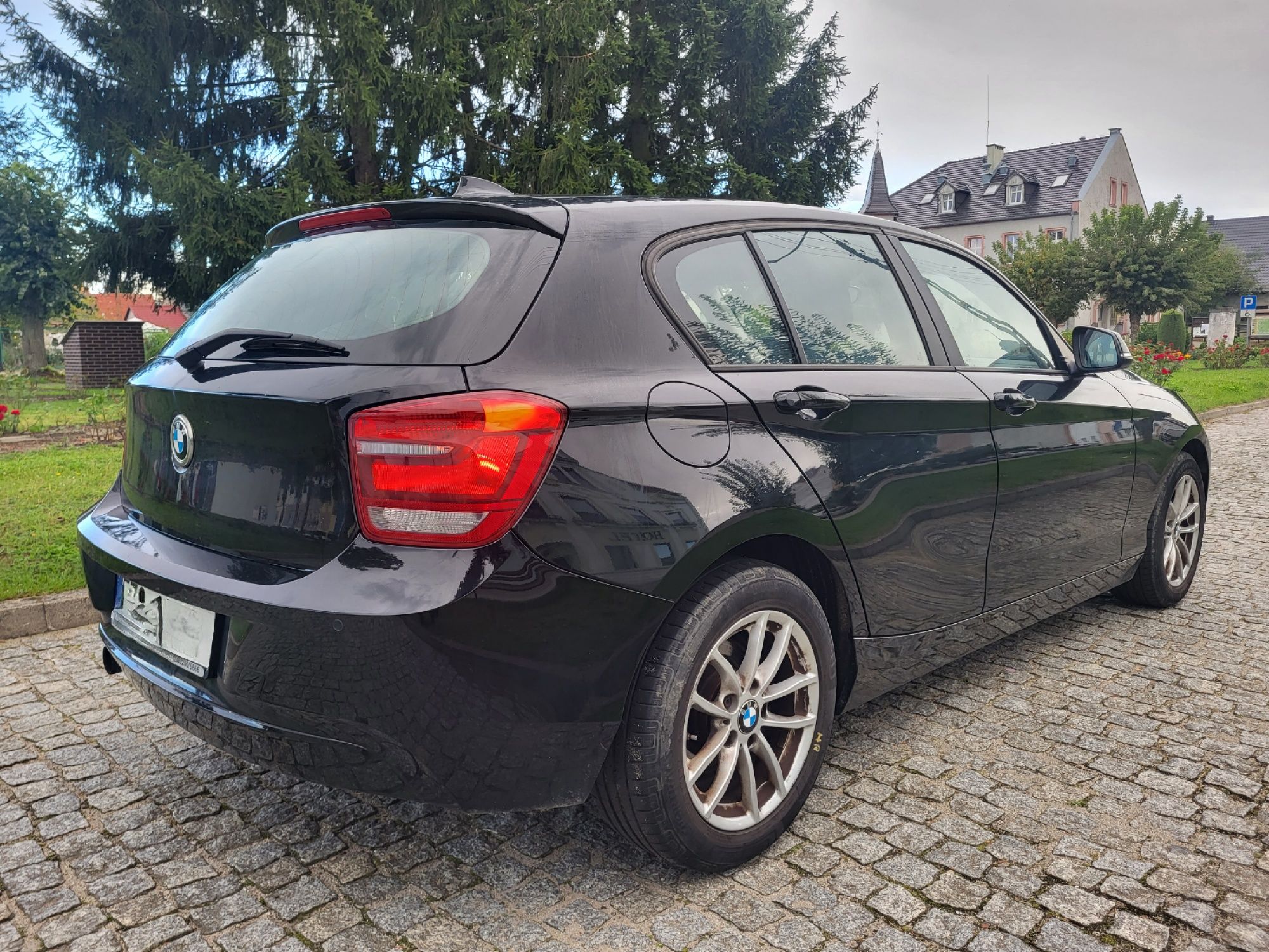 Bmw 116 niski oryg przebieg. 100% sprawna, opłacona.