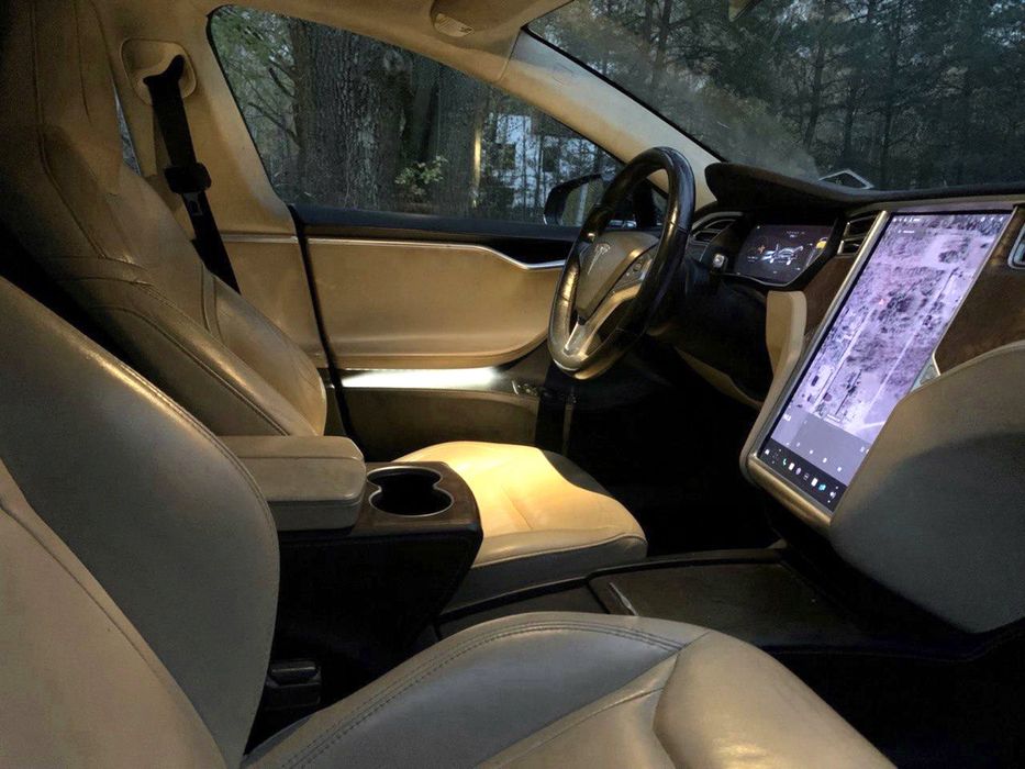 Tesla S 75 D 11 міс 16рік