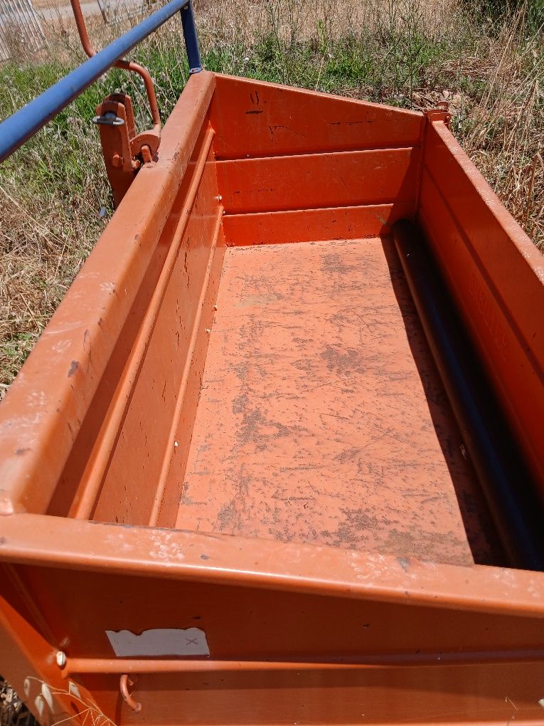 MCCormick 4 35 vende se com alfaias