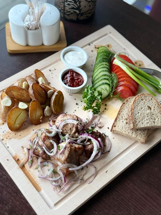 Lokal na wynajem z odstąpieniem restauracji Продажа готового ресторана
