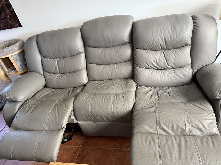 Narożnik skórzany plus fotel z funkcją komfort