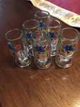 Copos pequenos de licor/shot 50cent cada