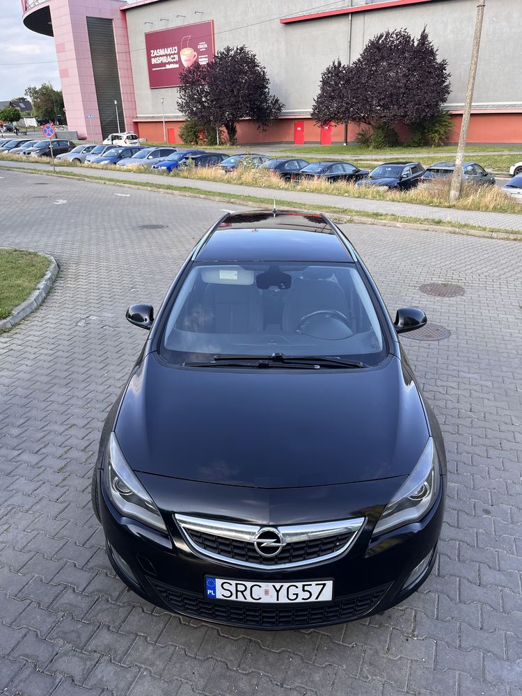 Opel astra j 2.0 CDTI 2011
