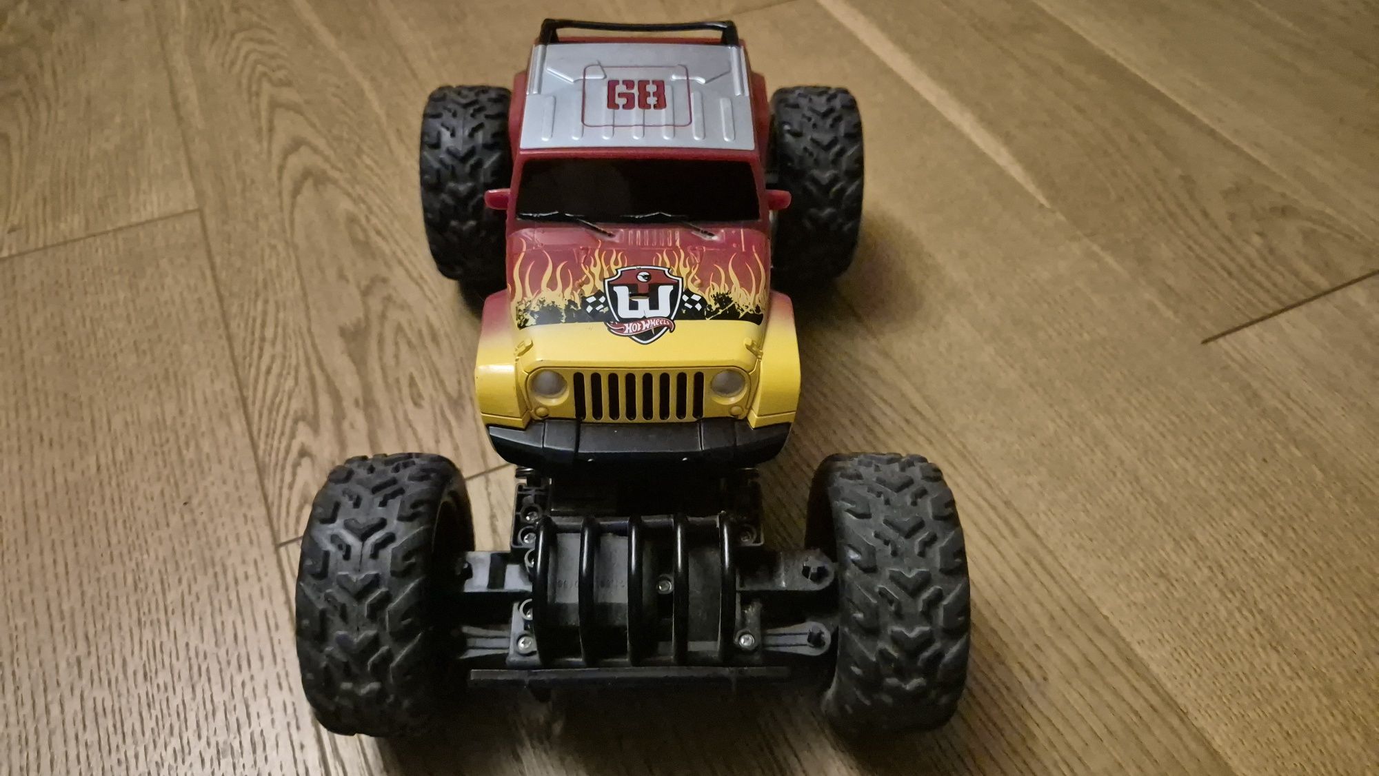 Hot Wheels duże terenowe zdalnie sterowane auto z pilotem