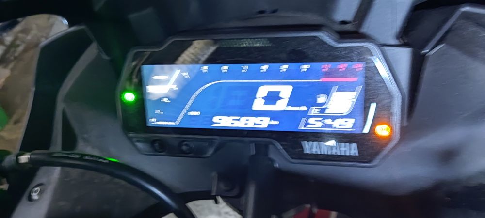Yamaha yzf r125 licznik zegary 19-21
